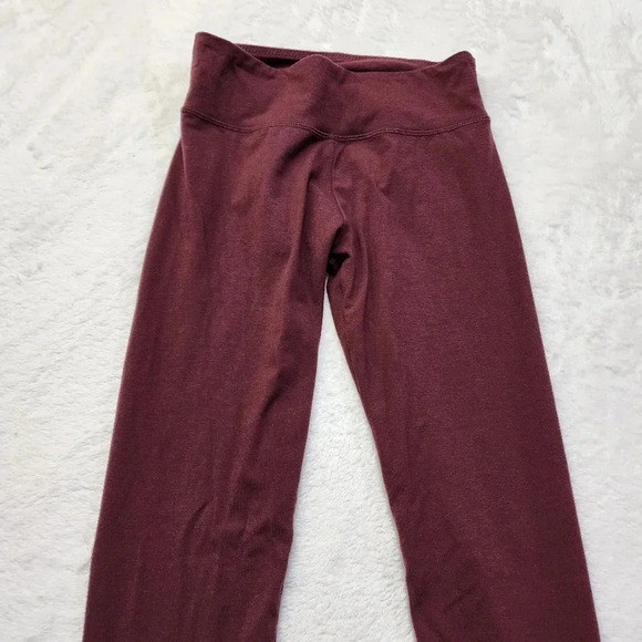 Aerie Women's Burgundy Athletic Leggings Size Medium - Picture 3 of 9